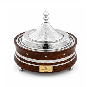 Casserole en bois et acier inoxydable, service de plats chauds, finition noyer personnalisée, double paroi isolée, couvercle plaqué or - Product Image 5