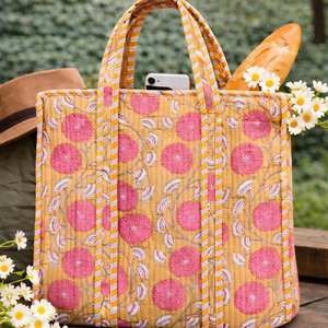 กระเป๋าช้อปปิ้งชายหาดผ้าฝ้ายลายดอกไม้รักษ์โลก น้ำหนักเบา ทำมือ พิมพ์ลายบล็อก  แบบเย็บติดกัน พร้อมช่องใส่ของด้านใน - Product Image 1