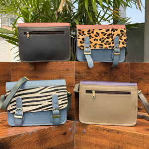 Nouvel arrivage Sac cartable en cuir recyclé multicolore Sac à bandoulière en blocs pour femme Cadeau unique écologique pour elle - Product Image 5