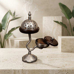Brûleur d'encens artisanal de style branche avec dôme en argent perforé, plateforme en bois et bol recouvert assorti pour la diffusion de parfum - Product Image 5