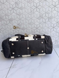 High Quality 2026 Cowhide Fur <b>Leather</b> Luggage <b>Bags</b> Checks Design Handmade <b>Bag</b> Unisex Travel <b>Bag</b> Multi Uses Big Size Duffel <b>Bag</b> - Product Image 5