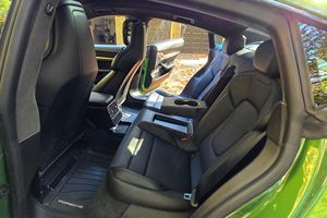 รถ Porsche Taycan Turbo ปี 2021 มือสอง สภาพดี ราคาสุดคุ้ม - Product Image 4