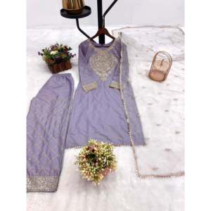 Ensemble de costumes de soirée pour femmes de créateur avec belle bordure en dentelle - Product Image 5