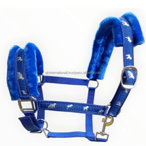 Harnais complet pour cheval en nylon rembourré en polaire douce imitation vison, personnalisable en gros, durable, confortable, disponible en plusieurs couleurs vives avec ruban superposé - Product Image 2