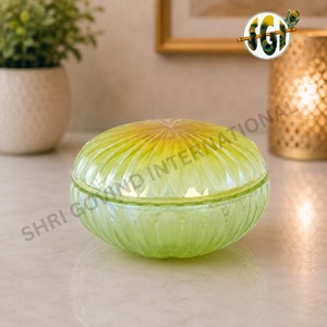 Oval <b>Glass</b> Bowl With Lid <b>Heat</b> <b>Resistant</b> Home Decoration - Product Image 4