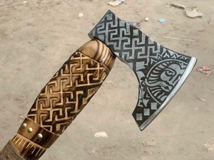 Premium High Quality Custom Handmade Stainless Steel Tactical Hatchet Factory Direct Sale Outdoor Camping Survival Use - Product Image 6