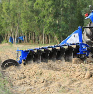 Arado de discos de alto rendimiento para arar, mezclar residuos y acondicionar el suelo de manera eficaz en terrenos agrícolas - Product Image 6