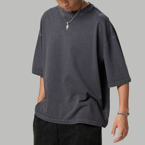 เสื้อยืดพิมพ์ลายตามสั่งสำหรับผู้ชาย ทรงหลวมไหล่ตก สไตล์สตรีทแวร์ สีพื้น ดีไซน์เรียบง่าย ทรงบ็อกซี่ - Product Image 2