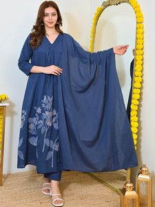 <b>Women</b> Blue Floral Embroidered Rayon <b>Kurta</b> Set Dupatta Regular Fit Knee-Length Traditional Style Quick Dry Multi-Season Casual - Product Image 5