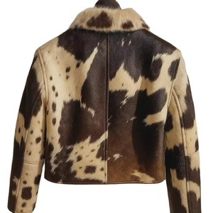 Veste en cuir d'agneau véritable pour femmes, fabriquée aux États-Unis |   Style universitaire pour motards |   Vestes personnalisées imperméables de qualité supérieure pour l'automne, vente en gros - Product Image 2