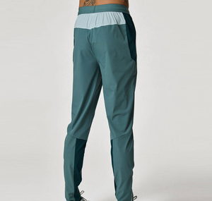 Nouvel ensemble de survêtement coupe-vent pour homme 2026, style sport, 100 % nylon tissé, idéal pour le football et les sports d'hiver - Product Image 4