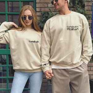 Ensemble de sweats à capuche personnalisés pour couples, broderie assortie, coton lourd, style minimaliste, sweats à capuche « Somebody Somebody Problem » pour couples - Product Image 2