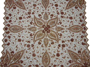 ผ้าปูโต๊ะปักลายดอกไม้ งานฝีมือประณีต ผ้าโปร่งหรูหรา ปักลายละเอียดอ่อน ผ้าปูโต๊ะตกแต่งคุณภาพพรีเมียม - Product Image 3