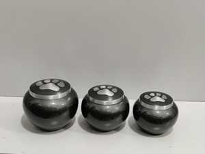 Urna Funeraria de Latón Estilo Americano Ecológica Odyssey, Acabado Plateado y Dorado, Duradera, Hecha a Mano, Set de Recuerdo para Cenizas Humanas - Product Image 5