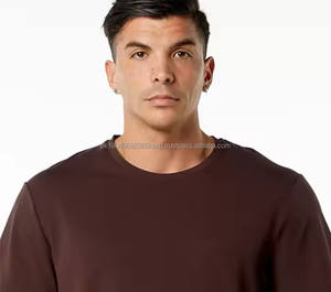 เสื้อยืดผู้ชายคุณภาพดีเยี่ยม ผ้าฝ้าย 100% ดีไซน์โค้งเข้ารูปทันสมัย รุ่นใหม่ล่าสุด ราคาโรงงาน 250 GSM - Product Image 3