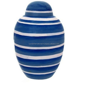 Urnas de cremación de latón clásicas y de alta calidad con hermoso diseño de revestimiento Color blanco y azul acabado para cenizas humanas - Product Image 1