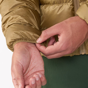 Lightweight Packable Puffer <b>Jacket</b> Mens Thermal Insulated Winter Outerwear for Outdoor Trekking Climbing and <b>Travel</b> Use - Product Image 3