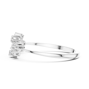Bague en or jaune avec diamants en grappe et ruban organique - Product Image 2