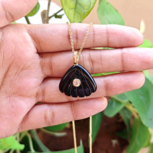 Minimalist design shell carved black onyx <b>with</b> cubic zirconia bezel set gold plated wholesale jewelry women fashion necklace - Product Image 2