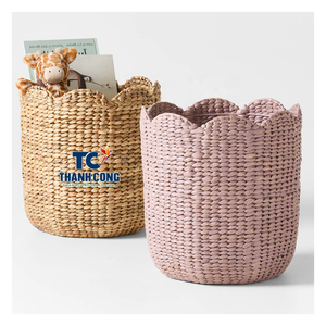 Panier de rangement en jacinthe d'eau polyvalent moderne fait à la main écologique le plus vendu Meilleures options de personnalisation en gros - Product Image 1