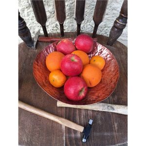 Plateau de service rectangulaire décoratif en métal rayé bleu fait main pour table basse, ottoman, ou organisateur de bijoux - Product Image 2