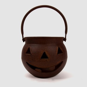 Lanterne porte-bougie citrouille d'Halloween en métal brun rustique avec visage de Jack O'Lantern noir et poignée de transport, décoration saisonnière pour la maison - Product Image 2