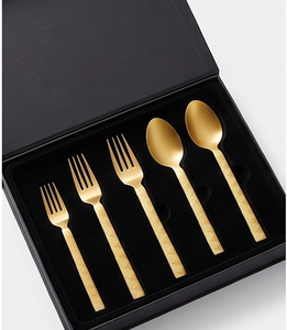 Ensemble de couverts en or mat, design moderne, passe au lave-vaisselle, vaisselle de mariage, couverts en acier inoxydable, ustensiles en métal - Product Image 6