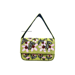 Bolso de Hombro Hecho a Mano con Cuentas, Bordado de Paisaje Inspirado en la Noche Estrellada y Diseño de Correa Única, Artesanía Premium - Product Image 2
