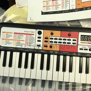 YamahaS PSS F30 37 Mini Touches Piano Numérique Portable-Mini Piano Numérique pour Enfants et Débutants - Product Image 6