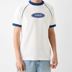 Camiseta de manga raglán de algodón blanco para hombre con ribete en contraste azul y estampado de logotipo frontal, corte regular, estilo casual. - Product Image 1