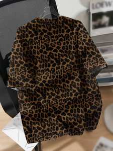 Camiseta Extra Grande con Estampado de Leopardo Personalizada, Venta al Por Mayor OEM, Proveedor de Camisetas Gráficas de Algodón para Mujer, Ropa Casual Urbana - Product Image 2