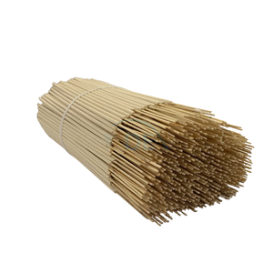 Bâtons d'agarbatti en bambou blanc non parfumés pour tremper et infuser des parfums pour la relaxation, le spa, la méditation et la prière, usage religieux - Product Image 1