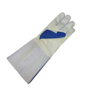 Guantes de Esgrima de Marca Privada con Agarre Seguro, Construcción Protectora, Producción OEM, Logotipo Personalizado, Suministro al por Mayor para Clubes de Esgrima - Product Image 2