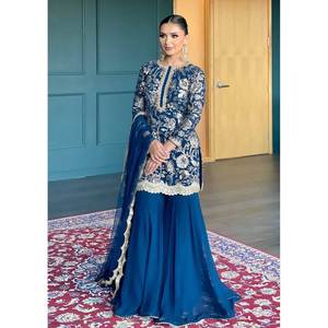 Conjunto de Traje XL para Fiesta con Bordado de Hilo y Lentejuelas - Product Image 4