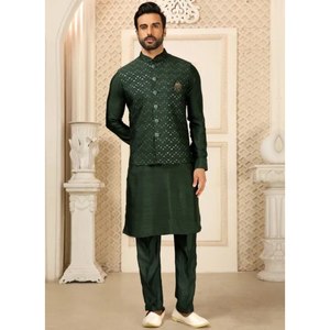 Ensemble Kurta Pantalon Koti en Soie Romaine pour Homme avec Broderie de Paillettes |   Vêtements ethniques de mariage |   Fournisseur en gros - Product Image 3
