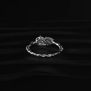 Bague en diamant de laboratoire 1,5 carat D-E VVS-VS, double taille poire, pavé torsadé, design moderne et élégant, pour femme, magnifique et captivant - Product Image 5