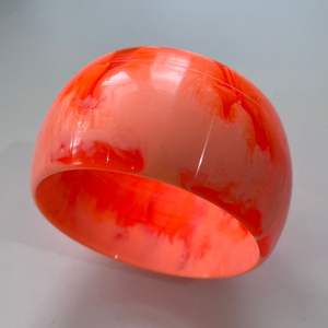 Brazaletes de Resina Étnicos Tradicionales Premium para Mujer, Hechos a Mano con Cristal, Accesorios de Moda para Colección Festiva - Product Image 3