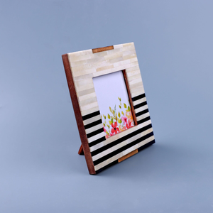 Cadre photo personnalisé FAIZA CRAFT fait main en MDF avec incrustation d'os, impression UV, étanche, accents dorés, vertical pour table - Product Image 6