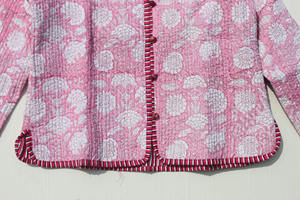 Chaquetas bohemias acolchadas con estampado floral, hechas a mano, de algodón, estilo floral, para otoño e invierno, abrigo reversible, regalo para ella. - Product Image 6