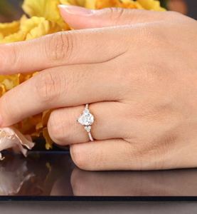 Anillo de Compromiso de Moissanita con Corte de Pera, Anillo de Media Eternidad con Diamantes en Oro Rosa, Elegante Regalo de Aniversario para Mujer - Product Image 2