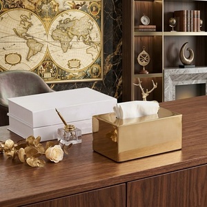 Boîte à mouchoirs élégante dorée pour salon, distributeur de mouchoirs de bureau en métal haut de gamme avec ornement cerf - Product Image 2