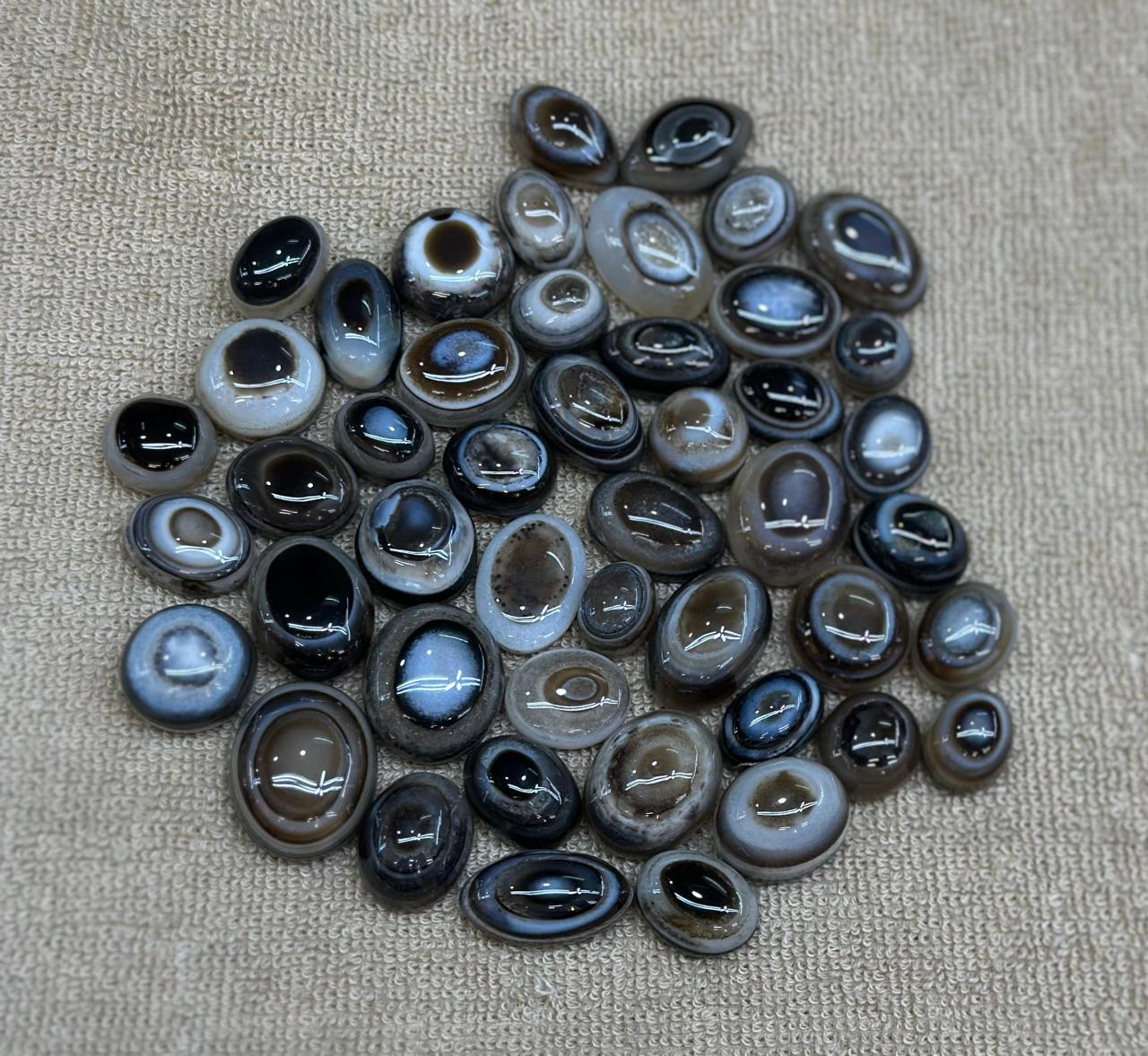 เช่นเดียวกับรูปภาพ