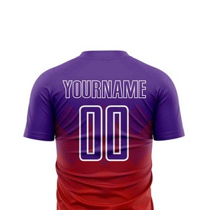 Conjunto de Camiseta y Pantalones Cortos de Fútbol Personalizados para Hombre, Degradado Morado y Rojo, Impresión Sublimada, Absorbe la Humedad, 100% Poliéster, Corte Atlético - Product Image 2
