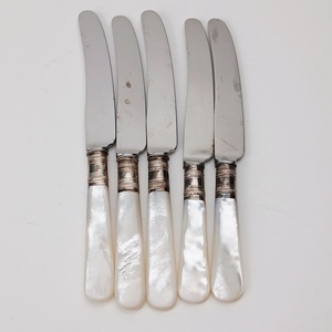 Ensemble de couteaux à beurre en acier inoxydable Corinth, 4 pièces, bord droit, couverts de cuisine, finition argentée - Product Image 6