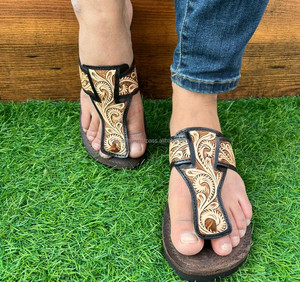 <b>Hand</b> Tooled Carved Genuine Leather Women Outdoor Flipflop Western Floral Tooling Sandal Premium Quality Cowhide Leather Sandals - Product Image 5