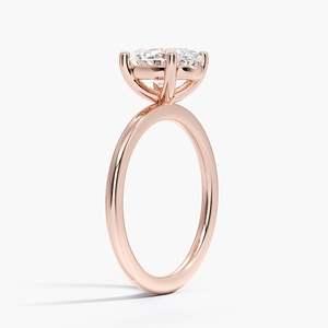 แหวนโซลิแทร์ทรงสวยหรูเข้ารูปพอดี ทำจากทองคำแท้ 14K สีเหลือง - Product Image 6