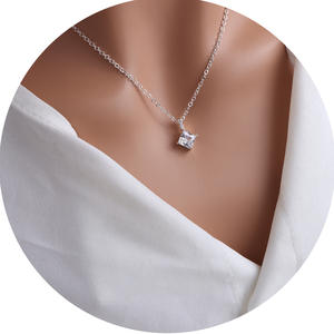 สร้อยคอผู้หญิงดีไซน์สร้างสรรค์ระดับไฮเอนด์ ประดับเพชรทรงสี่เหลี่ยม ดีไซน์ยุโรป-อเมริกา สร้อยคอแฟชั่นสำหรับตกแต่งลำตัว - Product Image 5