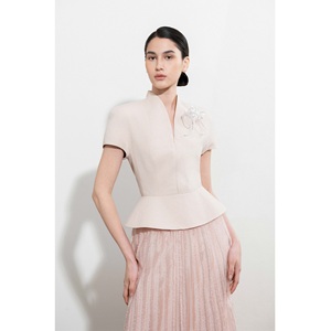 Blusa EVELINA PEPLUM para mujer, lista para enviar, diseño ODM, corte ajustado, elegante, manga corta, blusas y camisas para mujer. - Product Image 5
