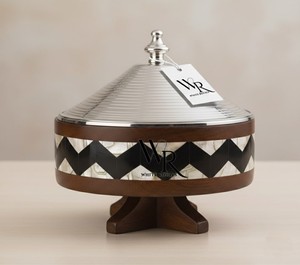 Cacerola de Acero Inoxidable Aislada con Revestimiento de Esmalte de Alta Calidad, Diseño Moderno Chevron MOP, Olla Duradera Pulida - Product Image 1