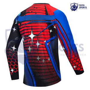 T-shirt pour homme personnalisé, sublimation, haute performance, respirant, coupe ajustée, léger, tendance, confortable, qualité supérieure, meilleur service - Product Image 2